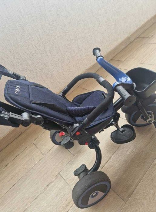 Tricicleta Pliabila 5 in 1 cu Scaun Totativ 360 MOMI INVIDIA FLOW