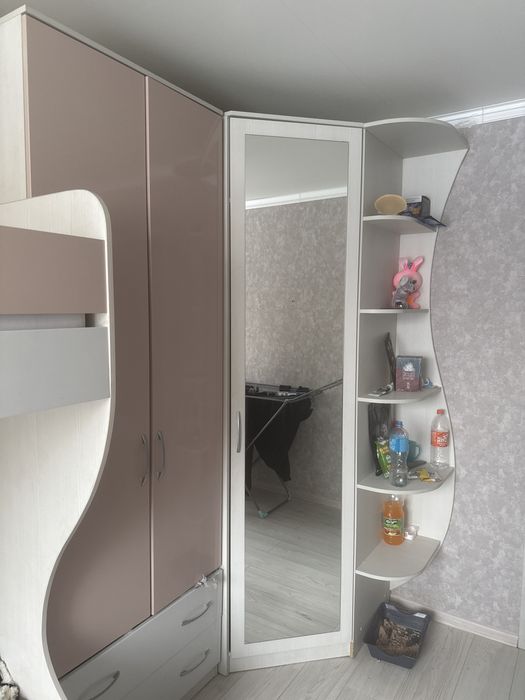 Продаю шкаф