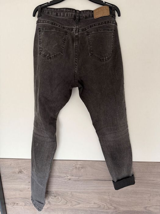 Дамски дънки с бродерия / М размер