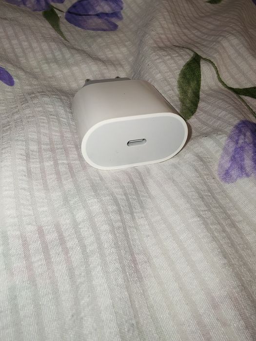 Зарядка на Айфон (apple, iPhone)