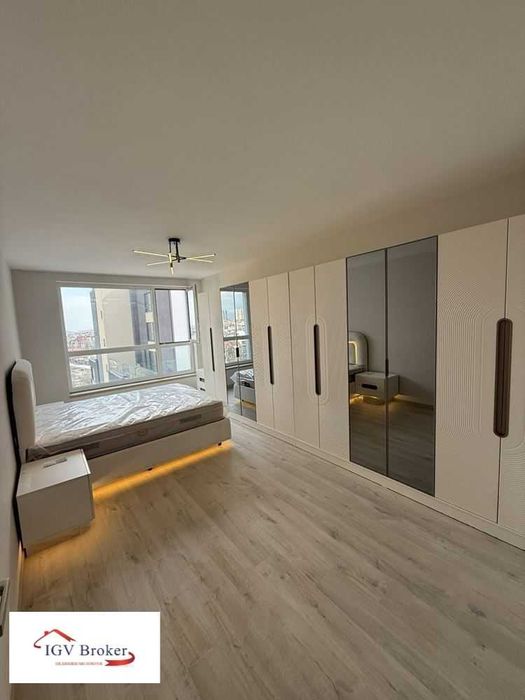 Продава се Тристаен апартамент в София, Банишора - 111 кв.м за 1792 €/кв.м - Снимка #5