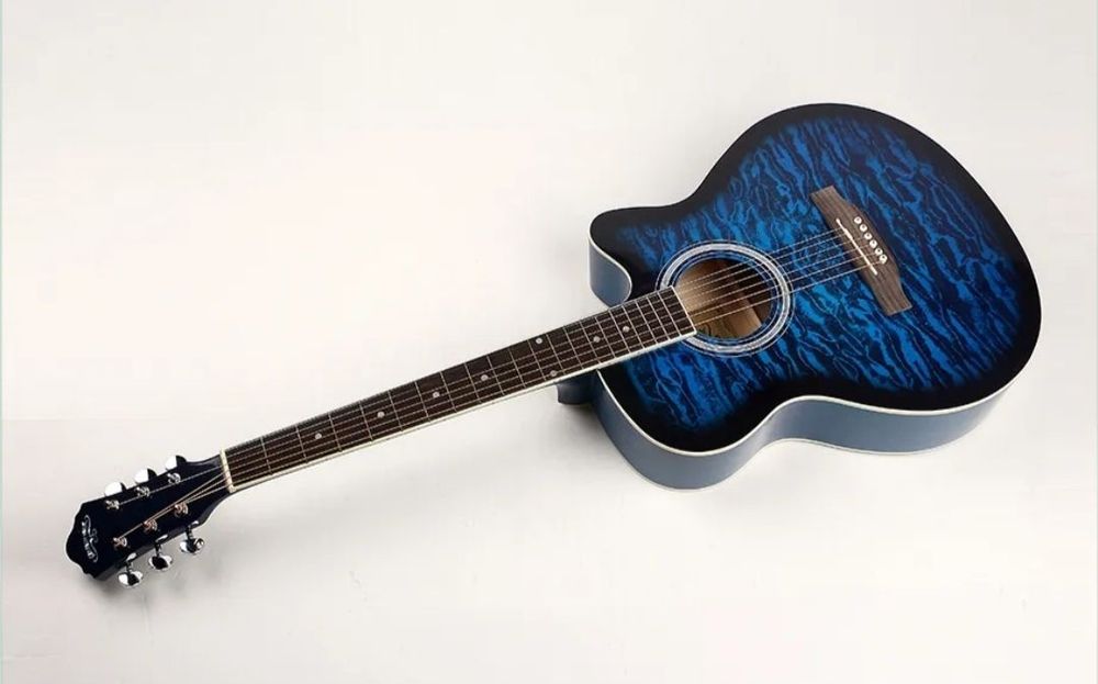 Новая акустическая гитара