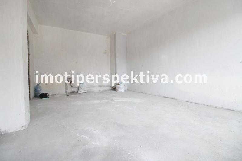 Продава се Двустаен апартамент в Пловдив, Тракия - 60 кв.м за 1255 €/кв.м - Снимка #2