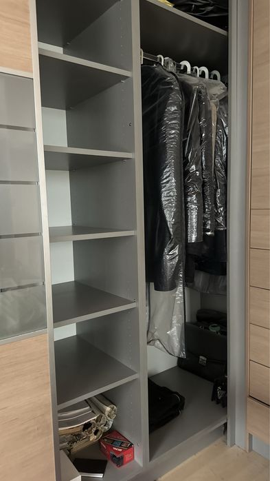 СПЕШНО! Гардеров с плъзгащи врати