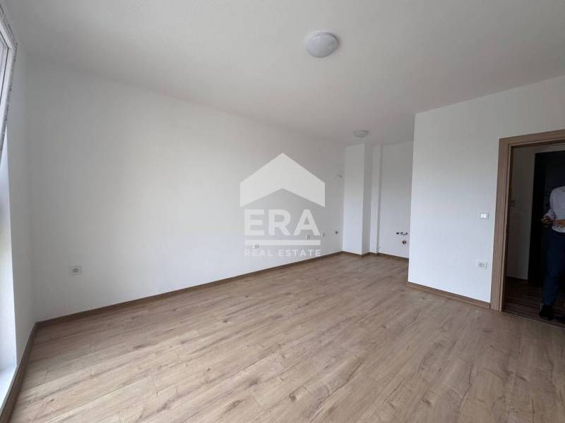 Продава се Двустаен апартамент в Варна, Младост 2 - 57 кв.м за 2369 €/кв.м - Снимка #6