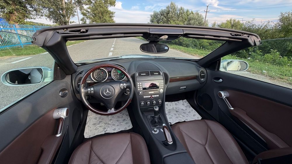 Mercedes-Benz SLK Slk 200 AMG Unic proprietar
