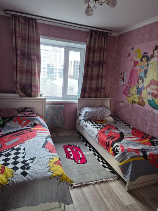 Продам 4 кмн квартира