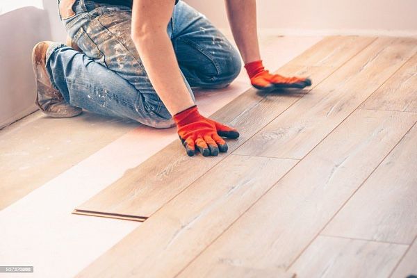 установка ламината, laminat ornatish