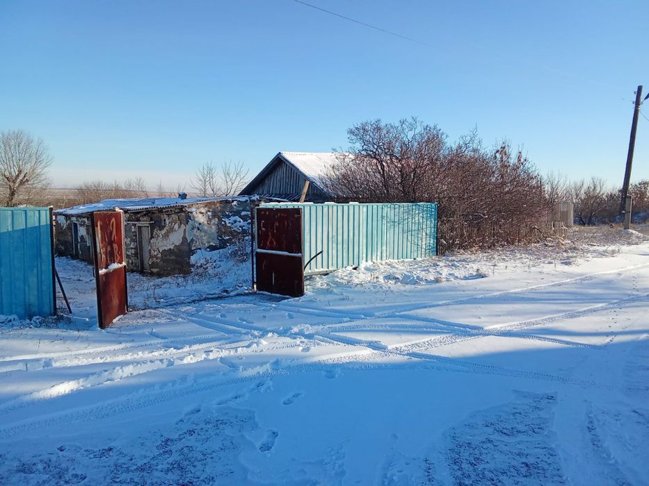 Продам дом в деревне Александровка.