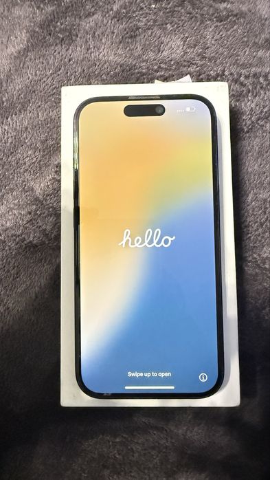 Продам Iphone 15 128GB