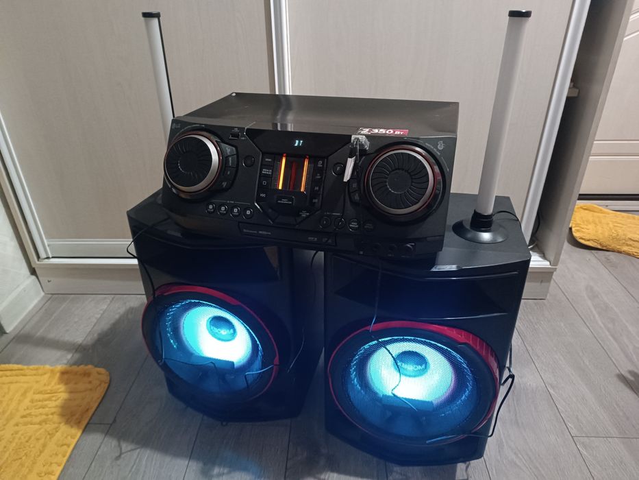 Музыкальный центр LG CL 87