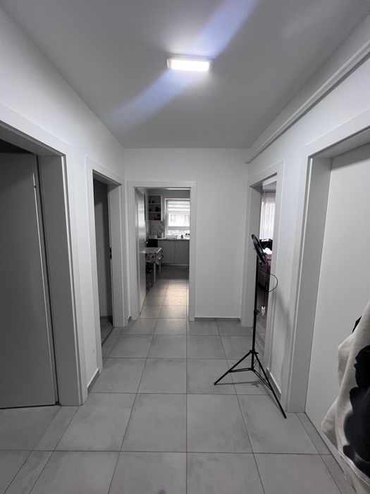 Vând apartament 2 camere + loc parcare subteran Maurer