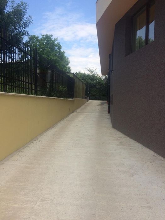 Дава се под наем Гараж / Паркомясто в Пловдив, Каменица 2 - 22 кв.м за 102 € - Снимка #1