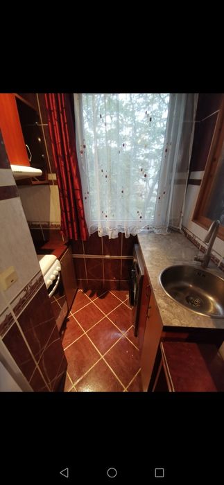 Închiriez apartament cu o cameră