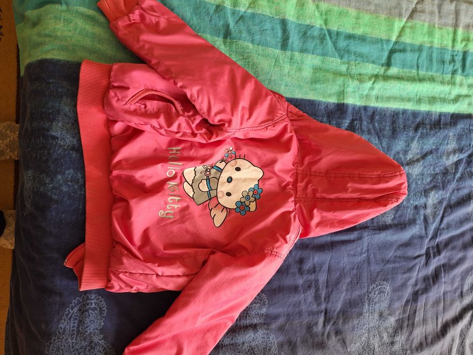 Яке Hello kitty за 4 г. дете