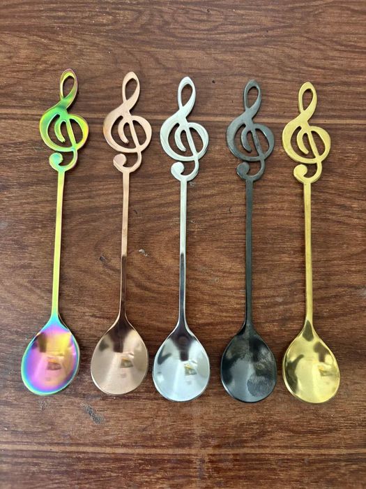 Лъжички за кафе ноти