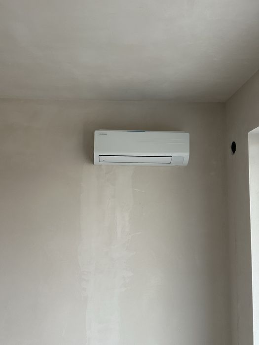 54 mp etajul 2  loc de parcare subteran