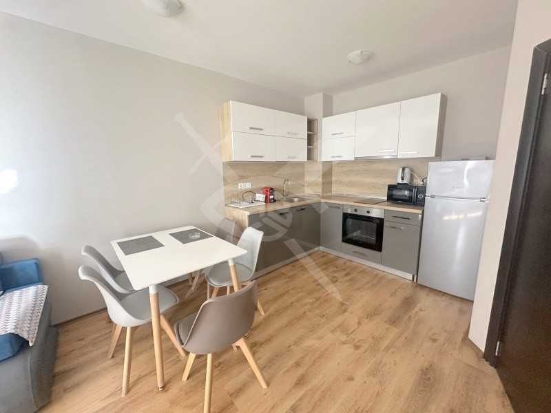 Продава се Двустаен апартамент в Поморие - 63 кв.м за 1548 €/кв.м - Снимка #2