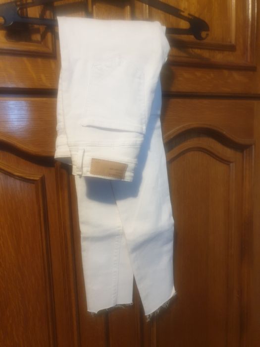 Blugi elastici Pull&Bear - marimea 34