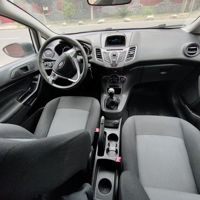 Ford fiesta 1 4 benzina 2016 euro 5 Garanție