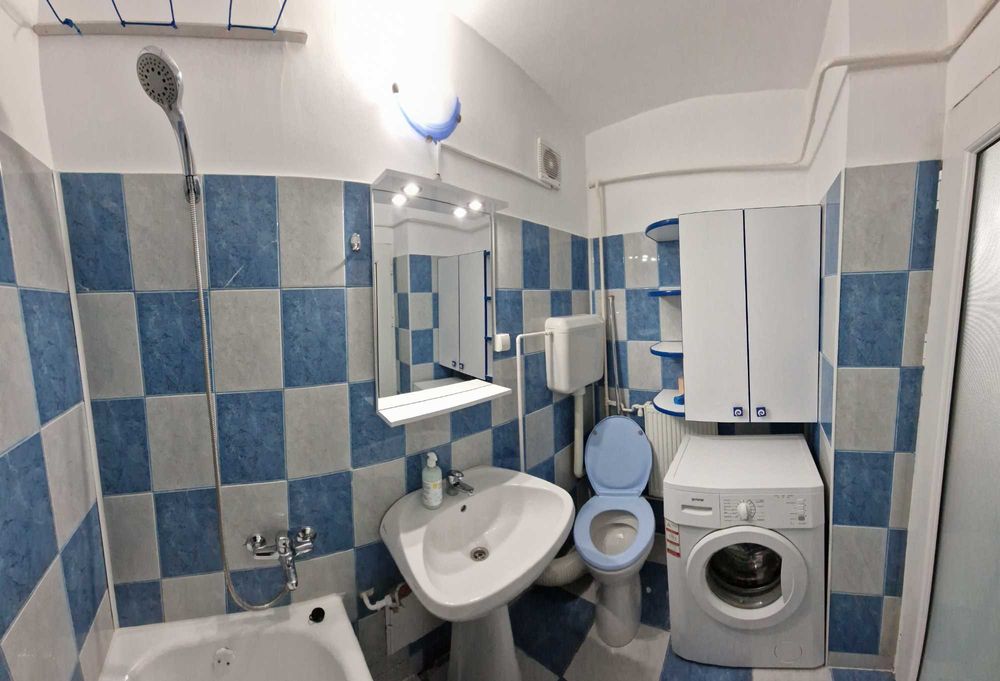 Garsonieră de închiriat - Central Ploiești
