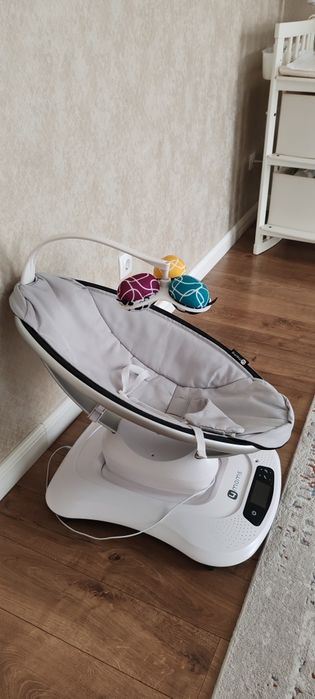 Продам электрошезлонг 4moms