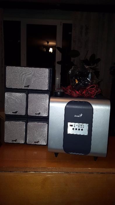 Boxe Genius 5.1 cu telecomamda