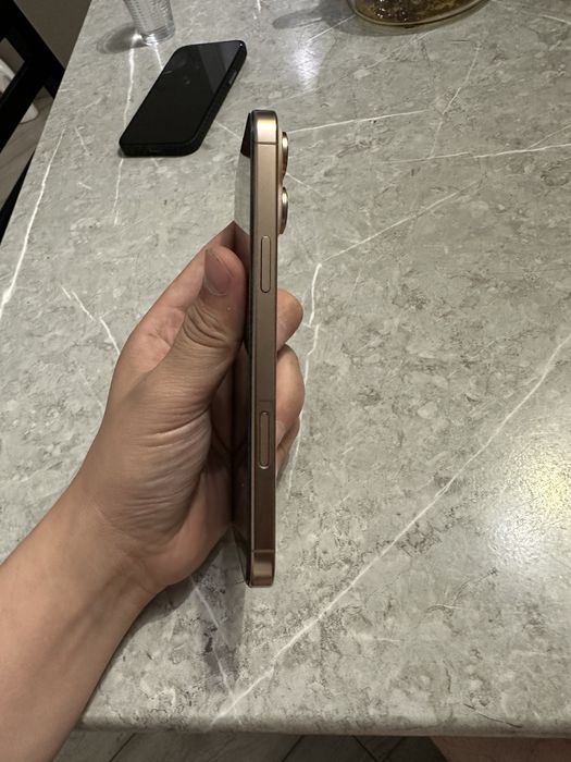 Iphone 16pro max e-sim 256gb