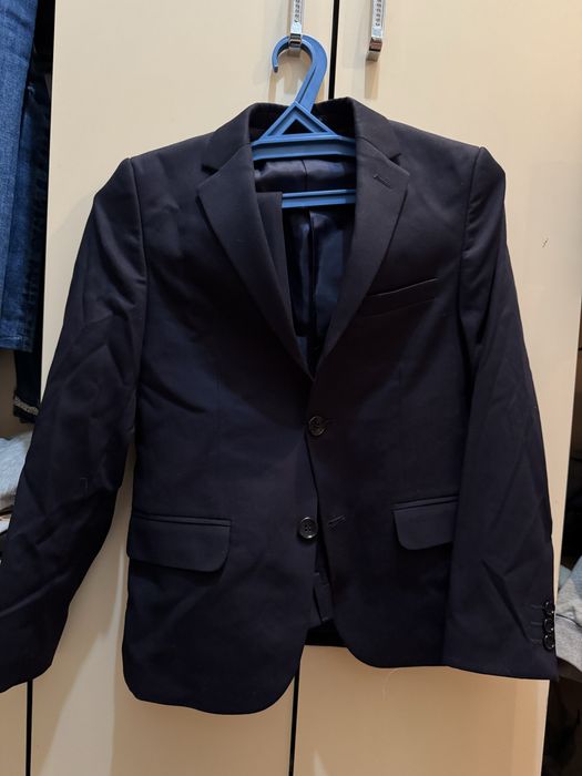 продам школьный костюм