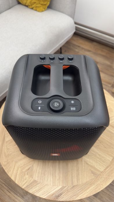Jbl partybox encore с микрофоном