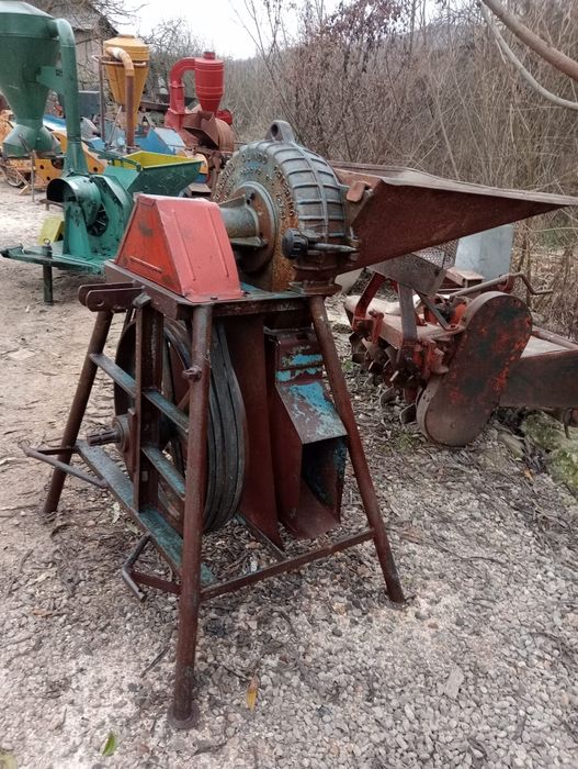 Moară.                 .