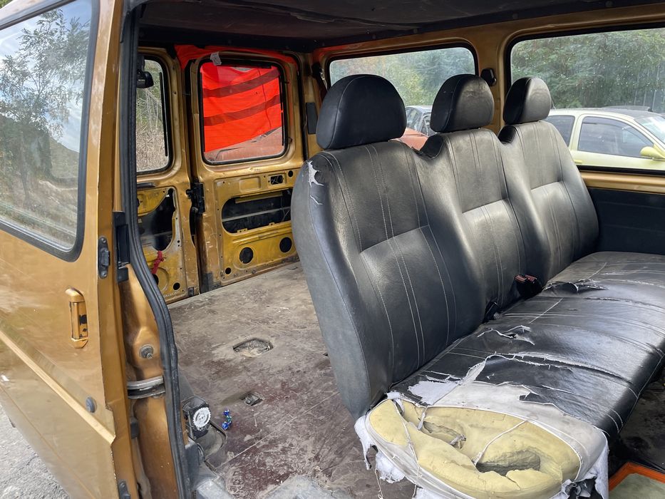 Ford Transit 2.5d 1995 На Части