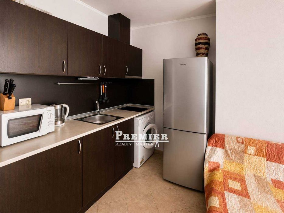 Продава се Едностаен апартамент в Созопол - 37 кв.м за 1752 €/кв.м - Снимка #3