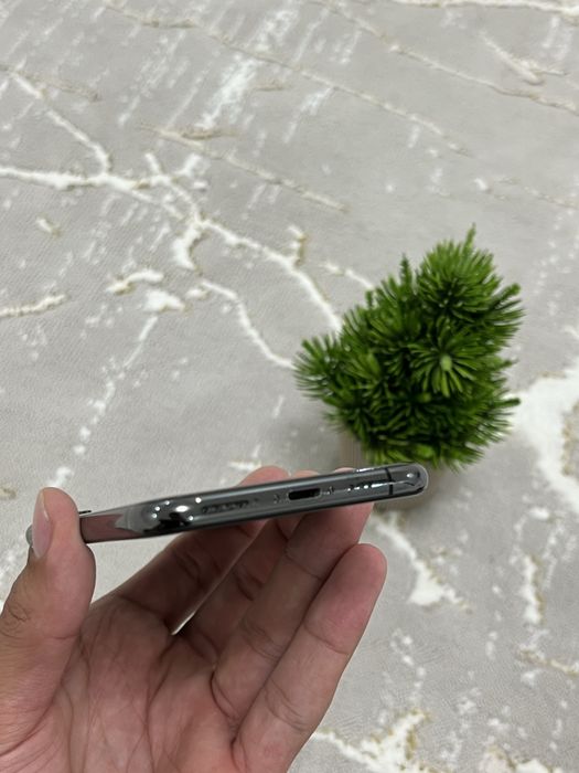 iPhone XS 64Gb Не Вскрытый!
