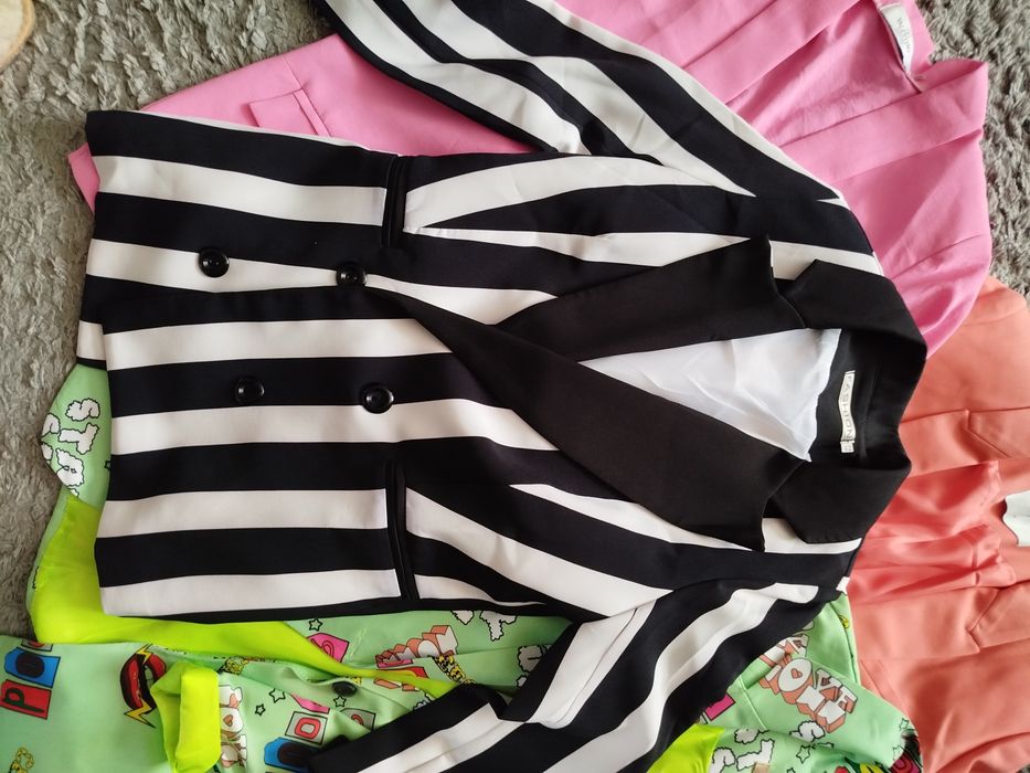 Продам женскую одежду