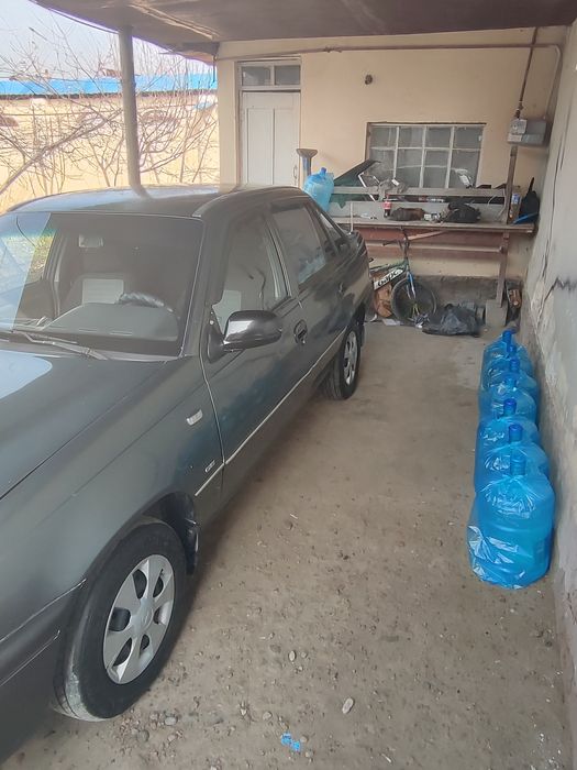 Срочно продаётся Нексия 1999 год