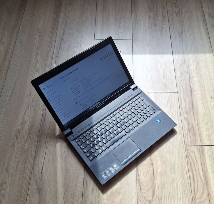 15.6' Lenovo B590 Core i5-3320M/8GB RAM/500GB/Intel HD 4000