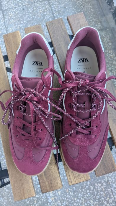 Чисто нови Сникърси Zara