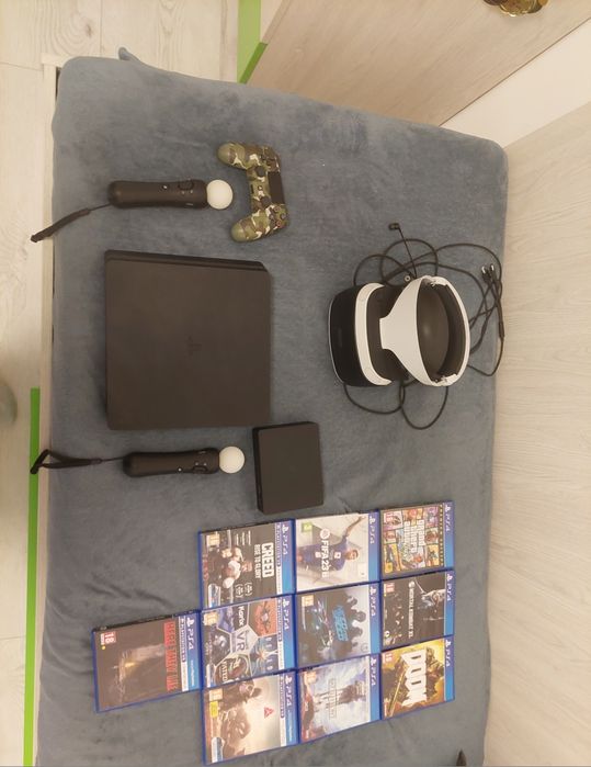 Vand PlayStation 4 +1 controller+kit VR  complet +10 jocuri
