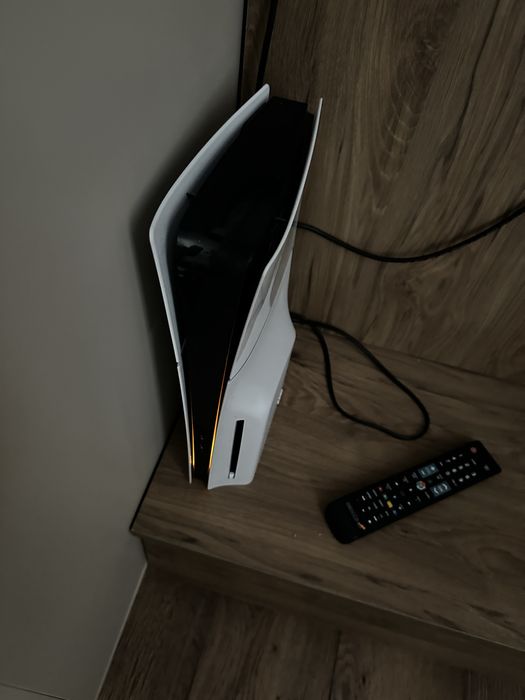 Продам PS 5 Slim