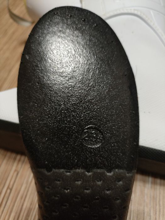 Горнолыжные ботинки HEAD
