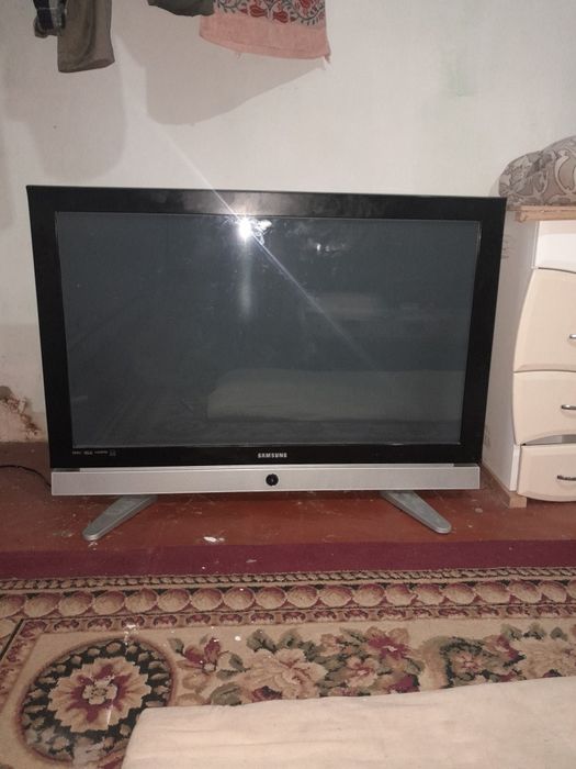 Самсунг  телевизор