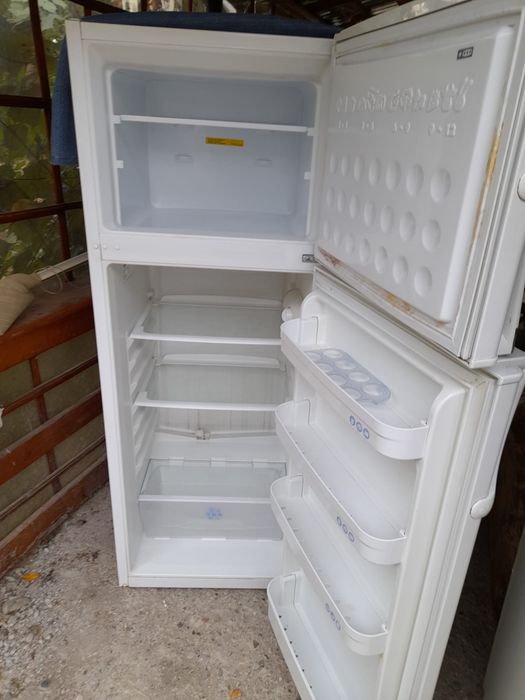 Frigider LG expresscool