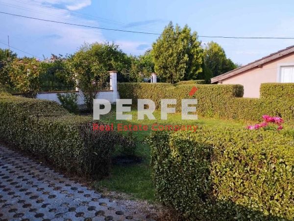 Продава се Къща в с. Брястовец, Област Бургас - 135 кв.м за 1000 €/кв.м - Снимка #2