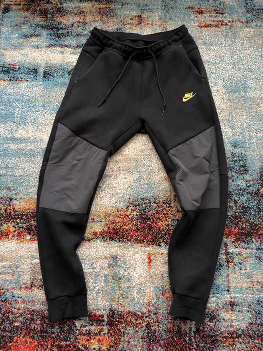 Мъжко долнище Nike tech fleece M