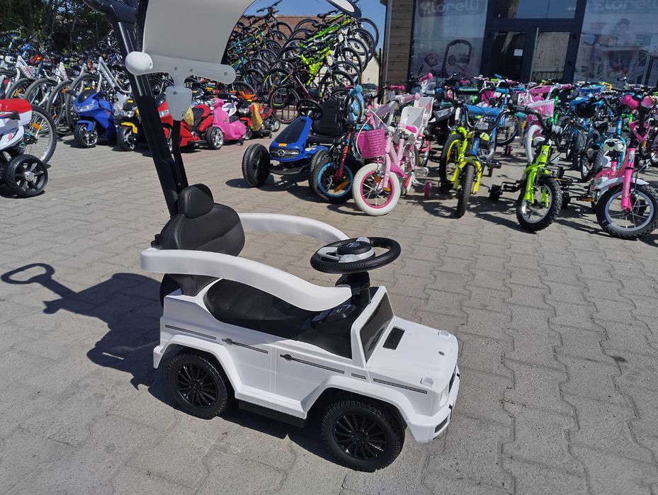 MERCEDES Кола за яздене с дръжка и сенник Mercedes-benz G350d бял