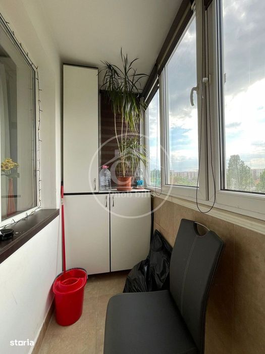 Apartament cu 3 camere de vanzare in zona Decebal, Oradea