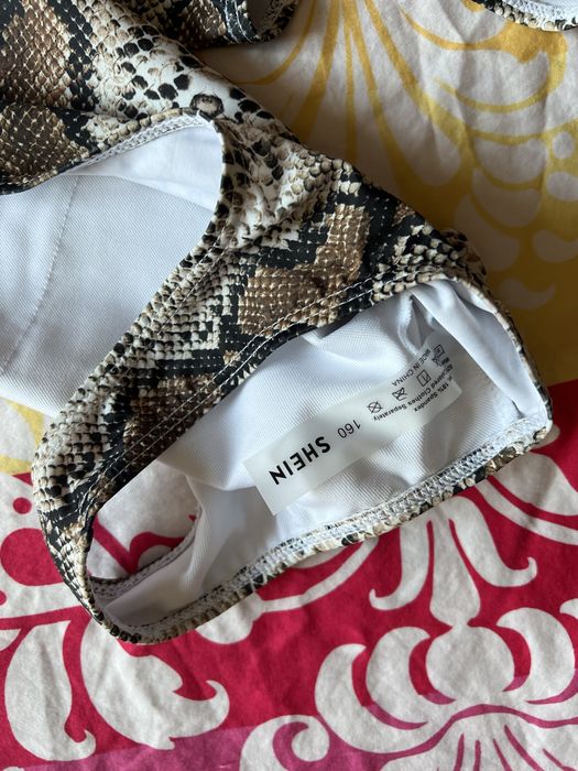 Ефектен   Цял бански