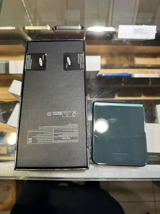 Samsung Z Flip3 5g