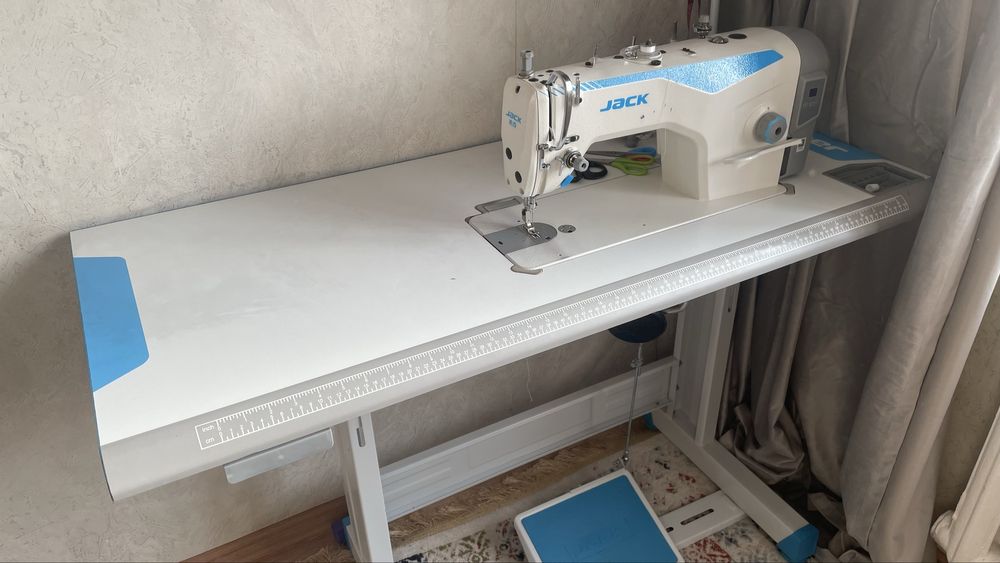 Швейная машинка Jack F5